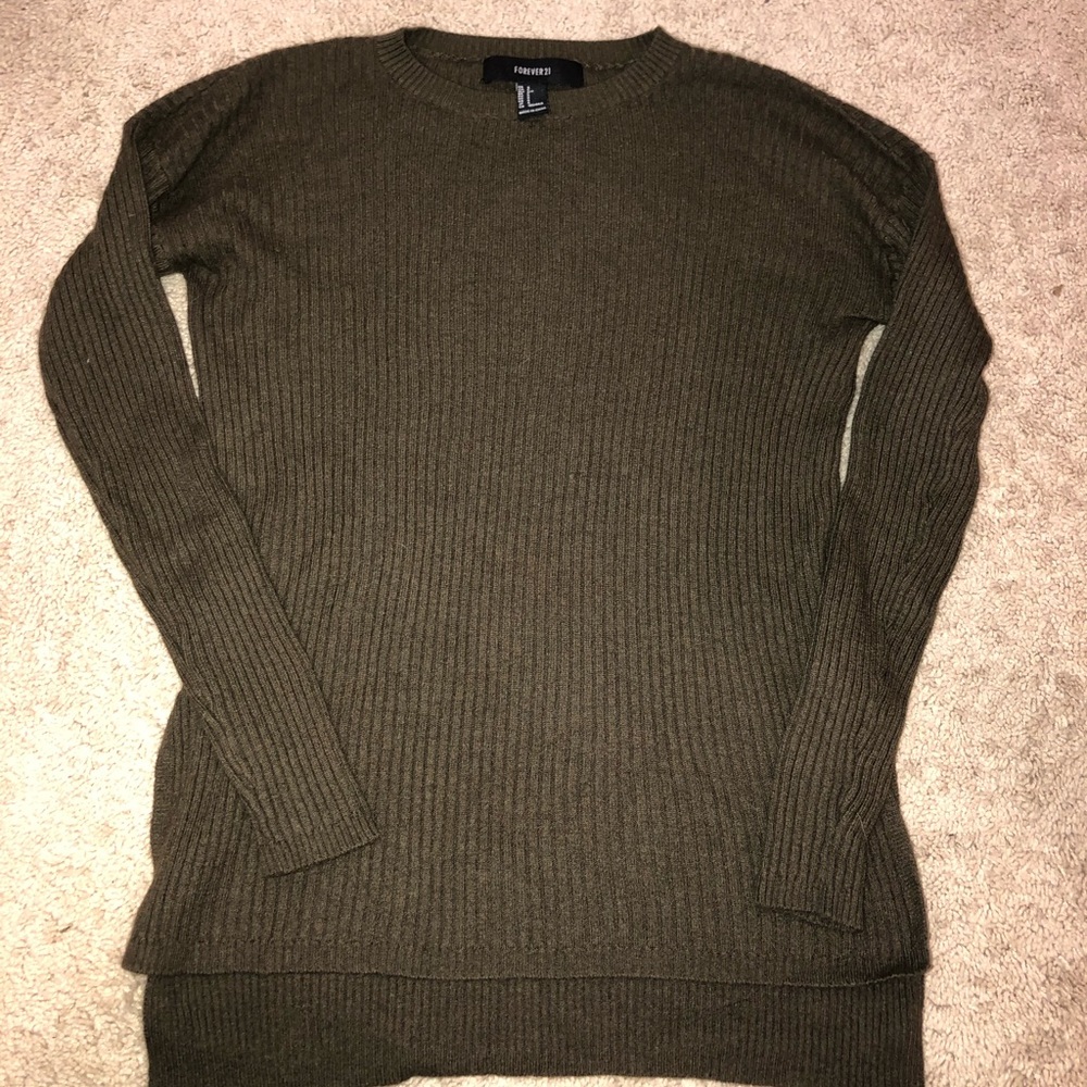 Forever 21 camo green sweater